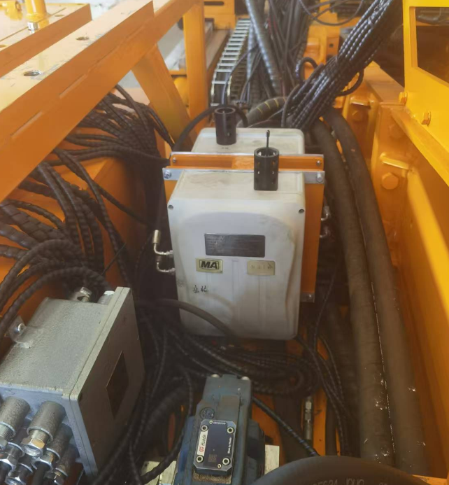 石家莊煤機掘進機液壓系統(tǒng)油液在線監(jiān)測系統(tǒng)應(yīng)用案例